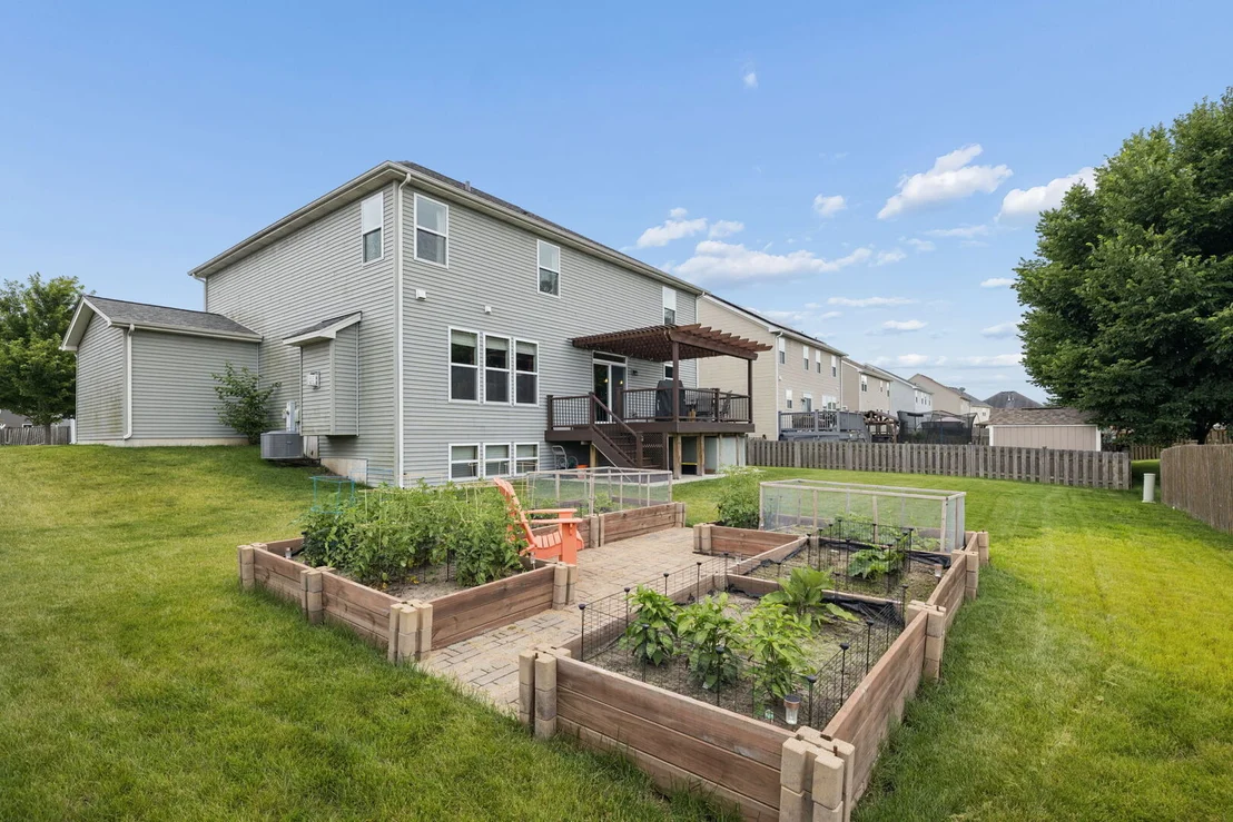 Photo of 903 Foxview Drive