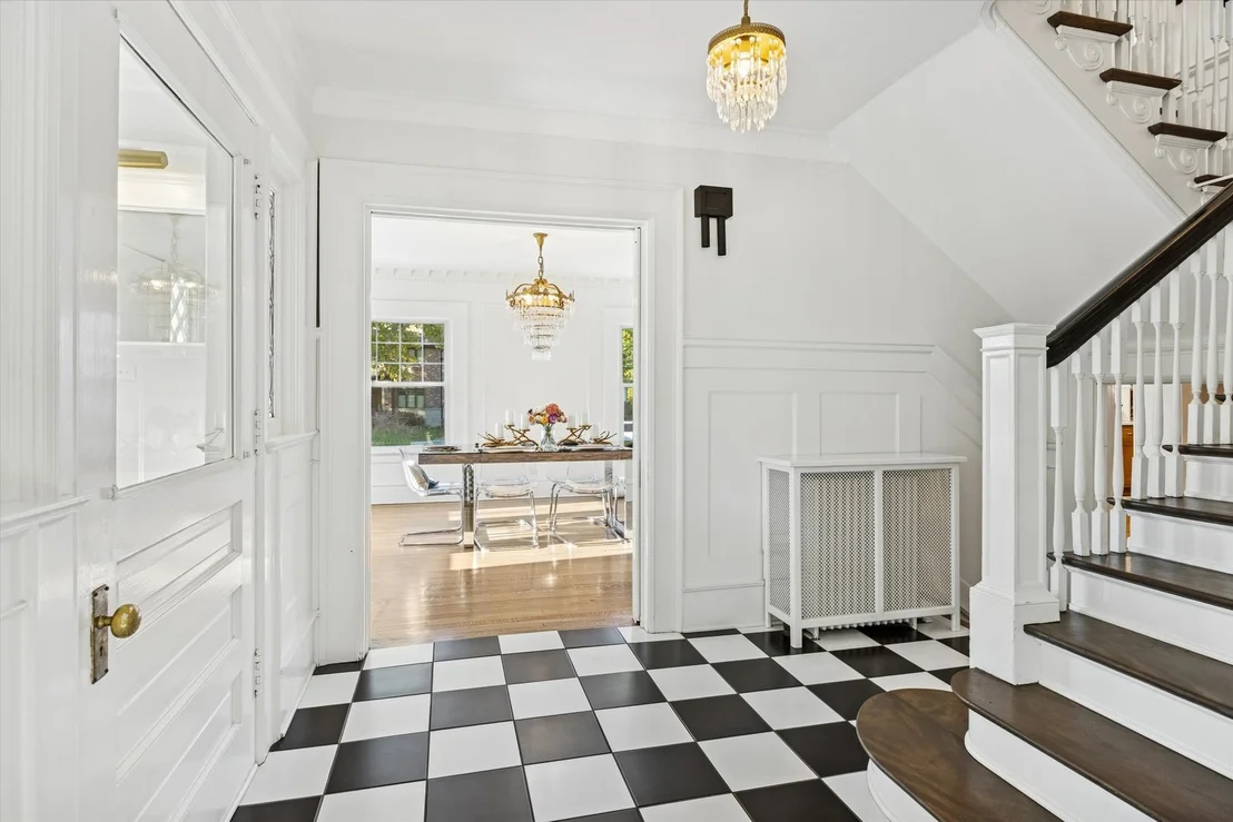 Photo of 176 Riverside Road