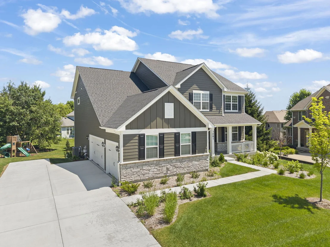 Photo of 3687 Peregrine Way