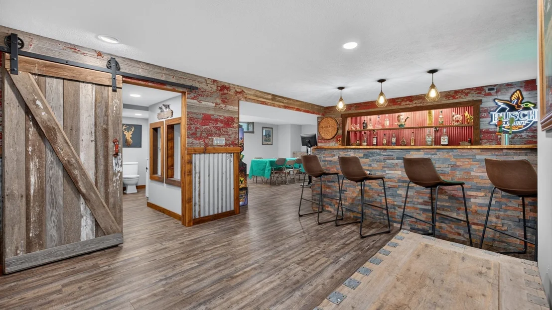 Photo of 1402 Maplewood Drive
