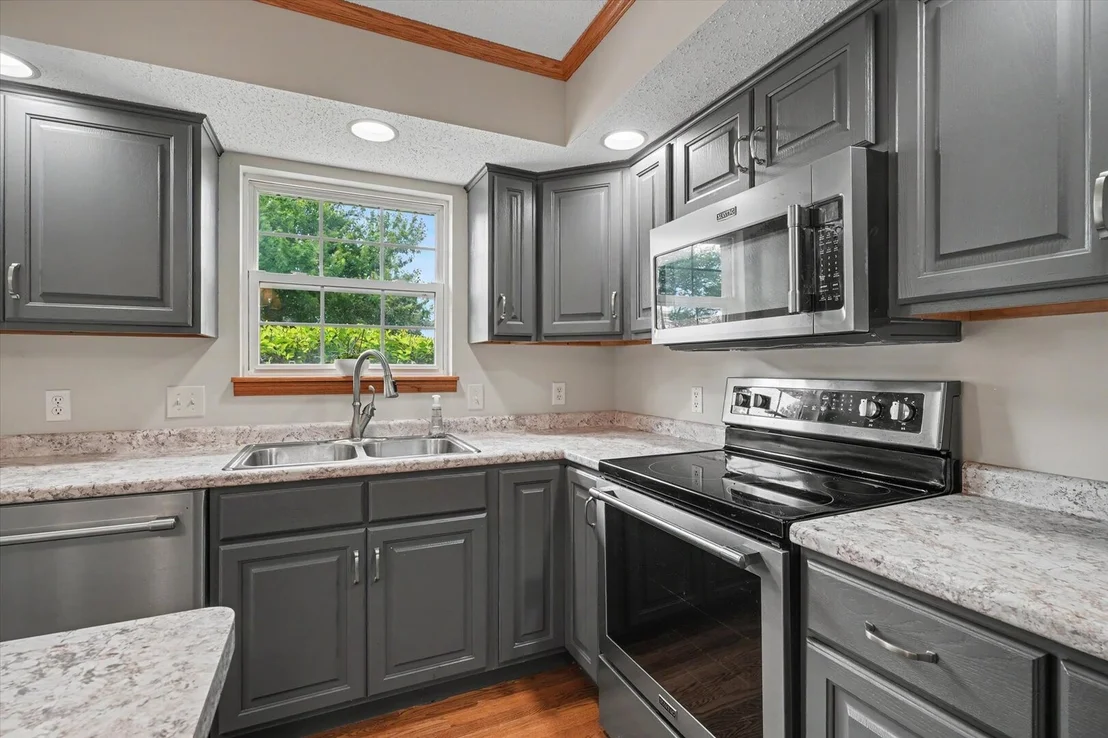 Photo of 701 Pheasant Run Road