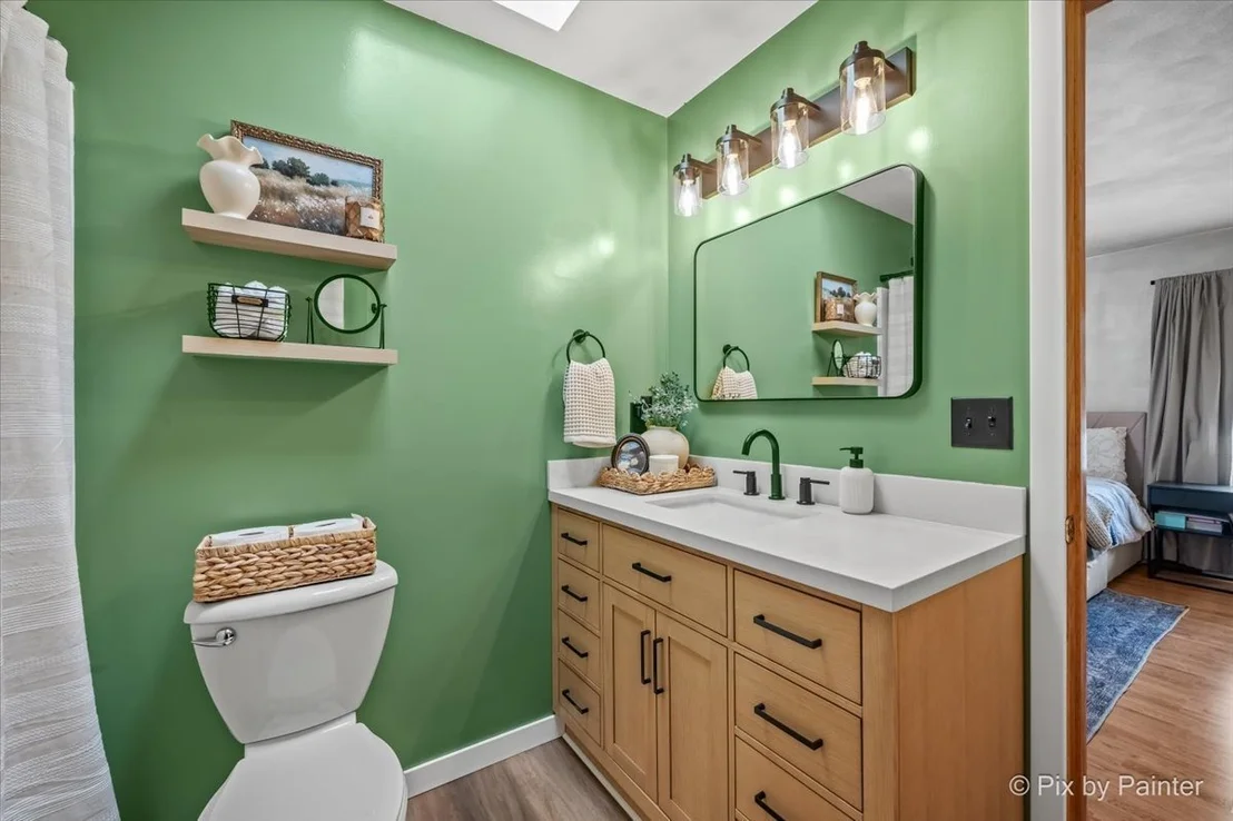 Photo of 7585 Derby Close