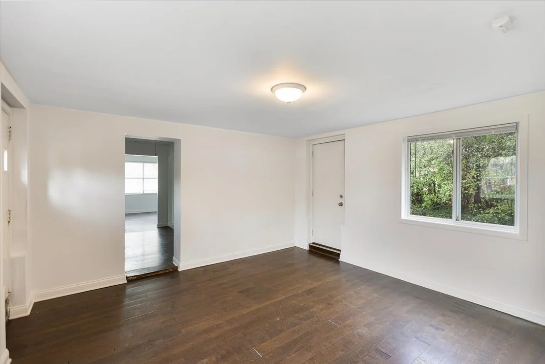 Photo of 321 ONARGA Street