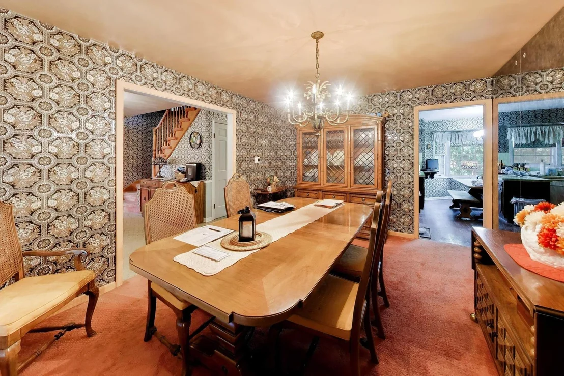 Photo of 1014 E Crabtree Drive