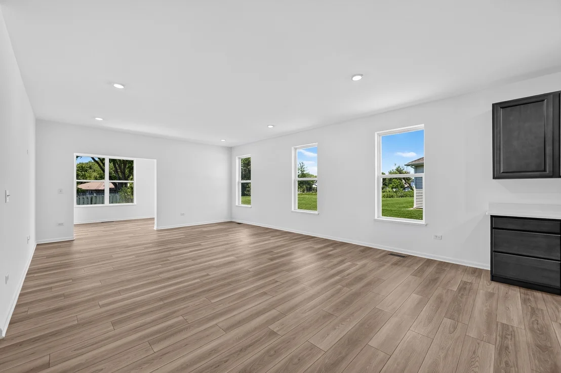 Photo of 373 Cottrell Lane