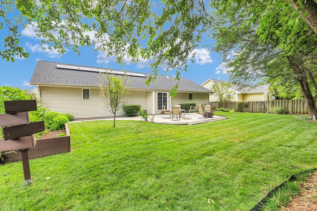 Photo of 2509 N Skyline Drive