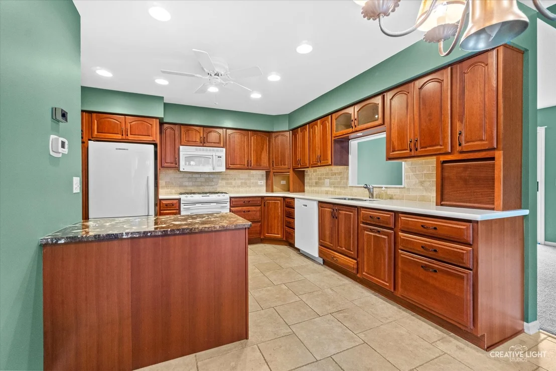 Photo of 1404 Laurel Oaks Drive
