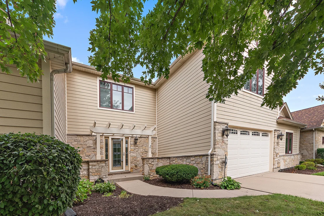 Photo of 9362 Arrowhead Circle