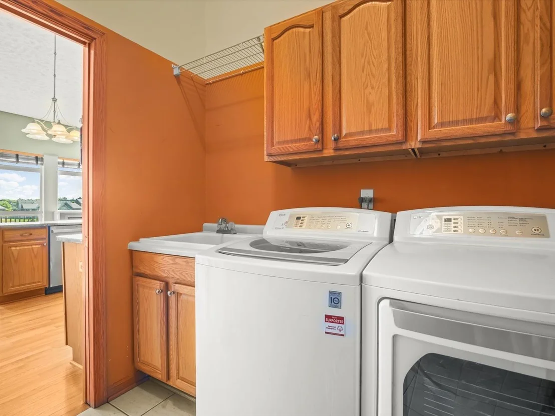 Photo of Unit 0 at 3729 Lakeview Drive