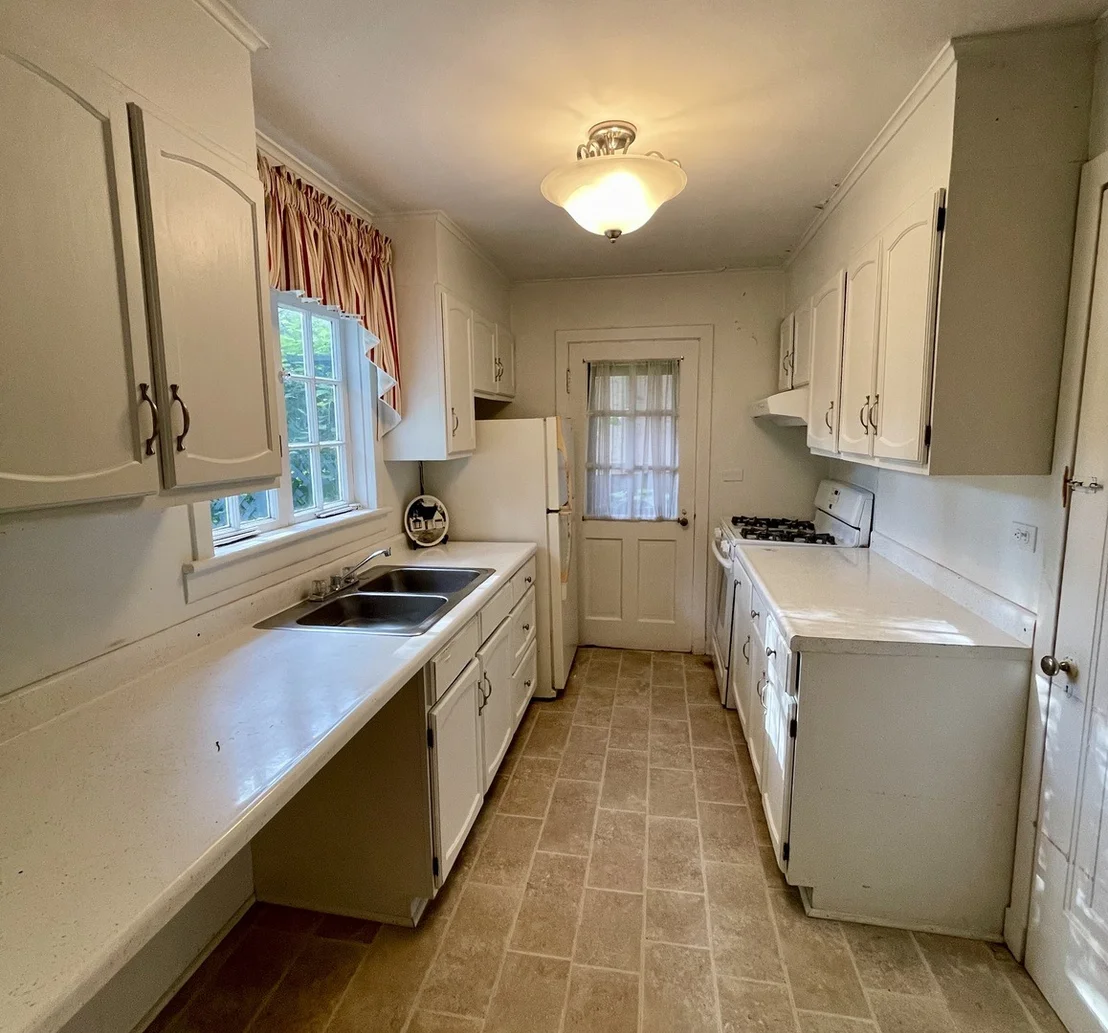 Photo of 1138 Shermer Road