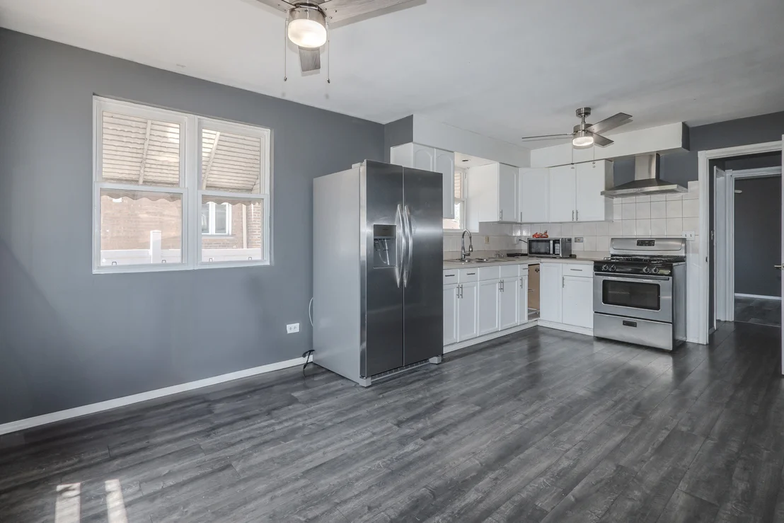 Photo of 4021 W 82nd Place