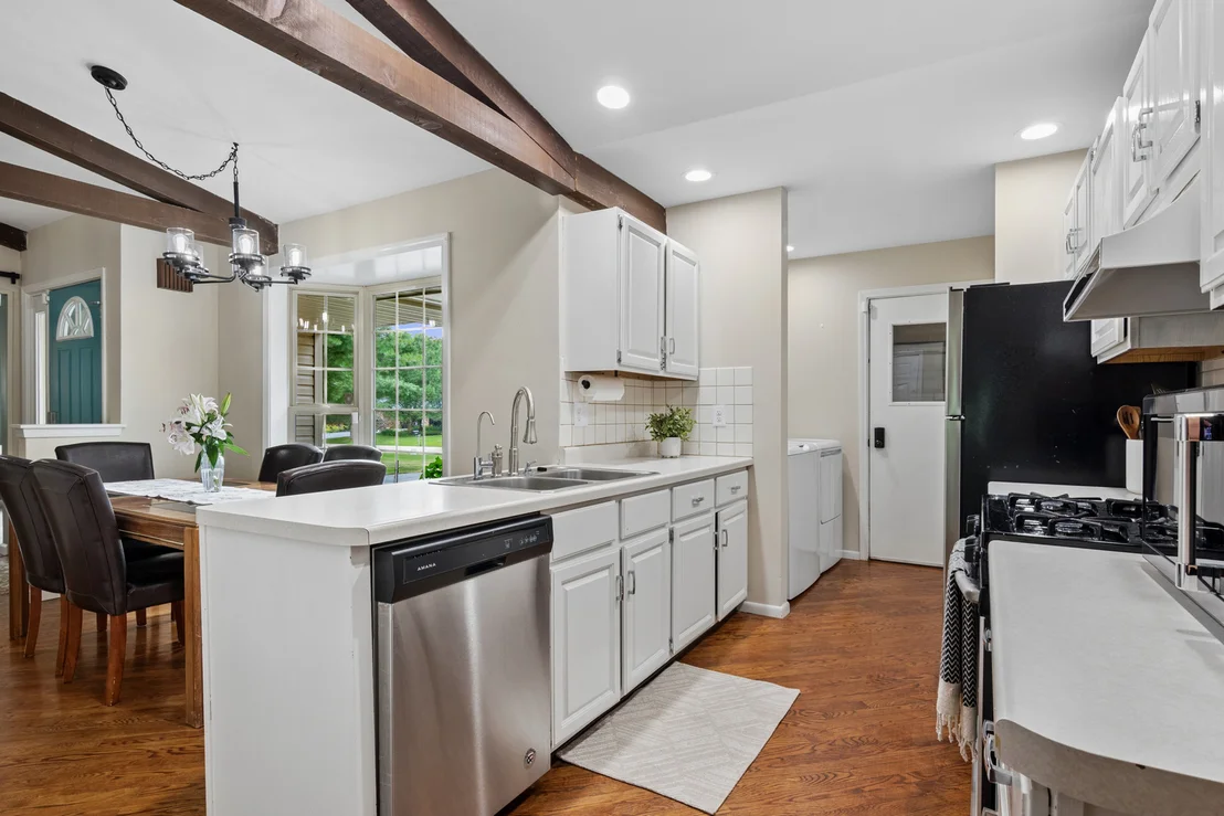 Photo of 9761 Squire Lane