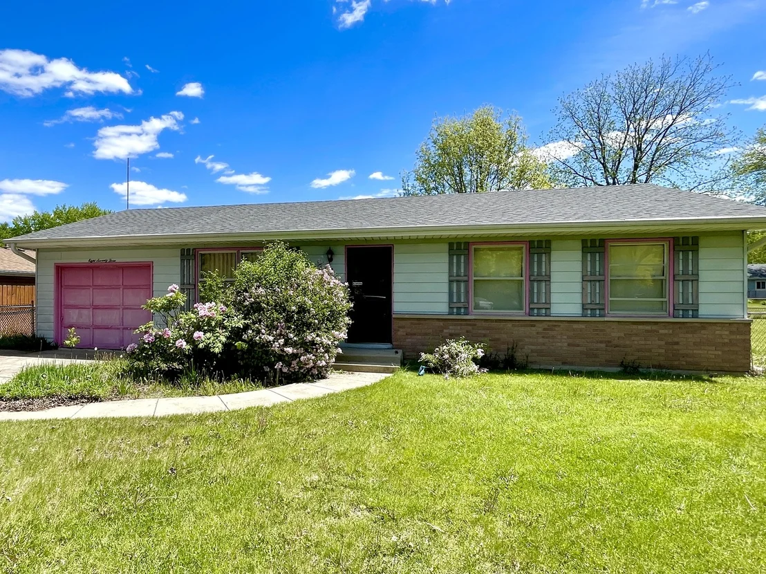 Photo of 873 Hermitage Drive