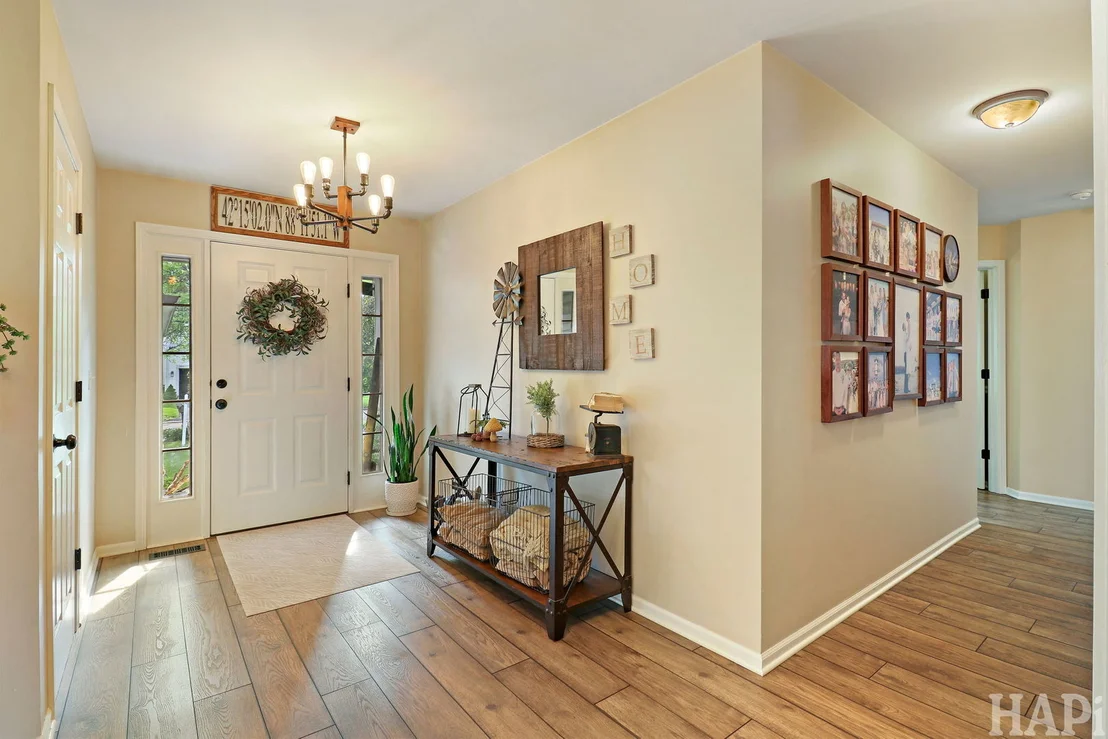 Photo of 326 Garrison Circle