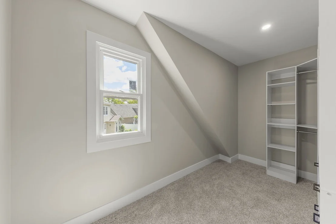 Photo of 625 Edward Road