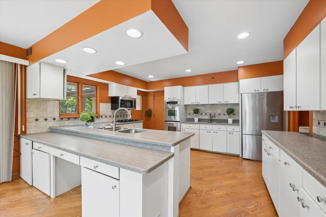 Photo of 1655 Forest Drive