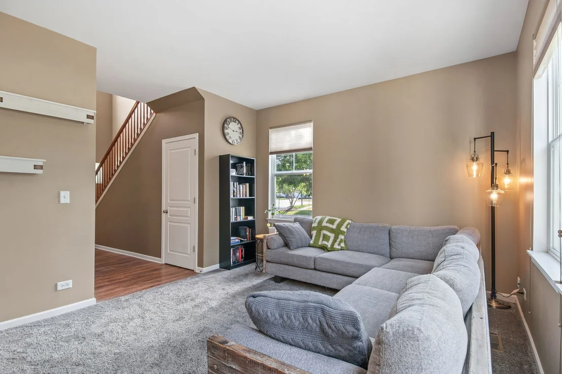 Photo of 1282 Newport Circle