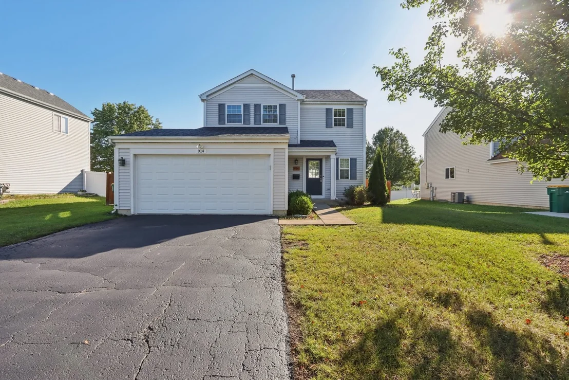 Photo of 914 Greenleaf Drive