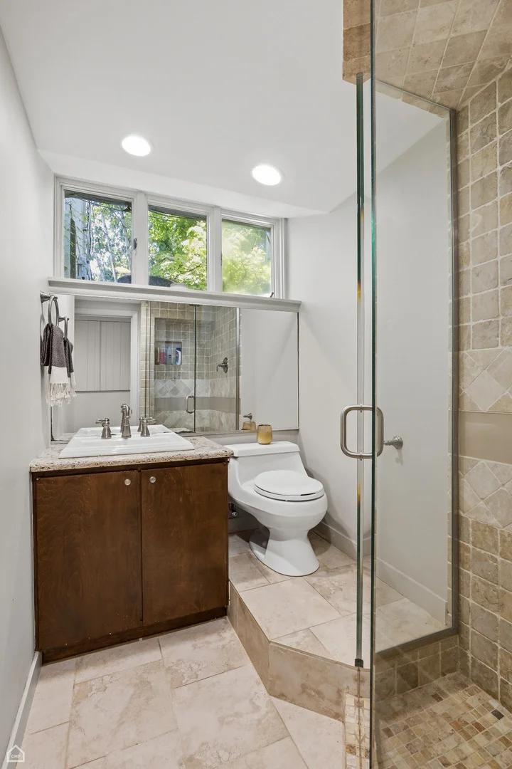 Photo of 1540 Grant Road