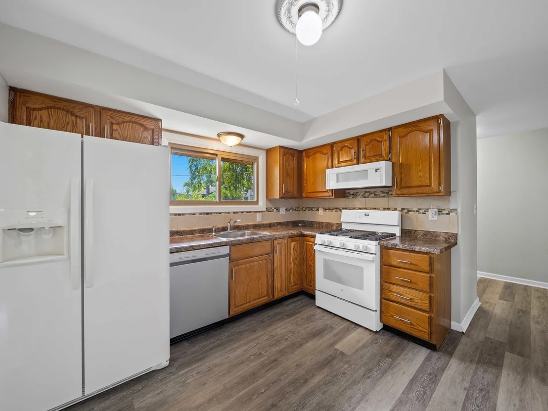 Photo of 415 Tennyson Road