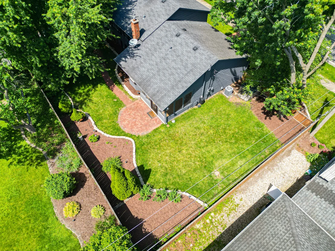 Photo of 212 Tamarack Avenue