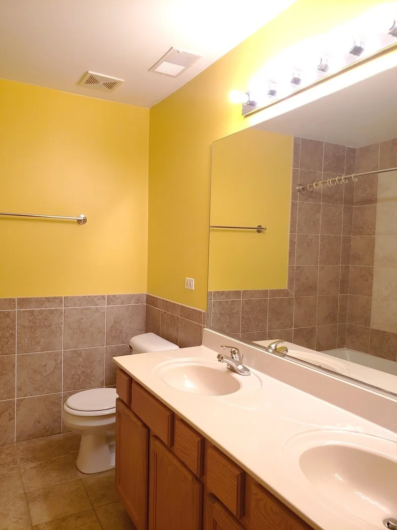 Photo of 641 W JONATHAN Drive