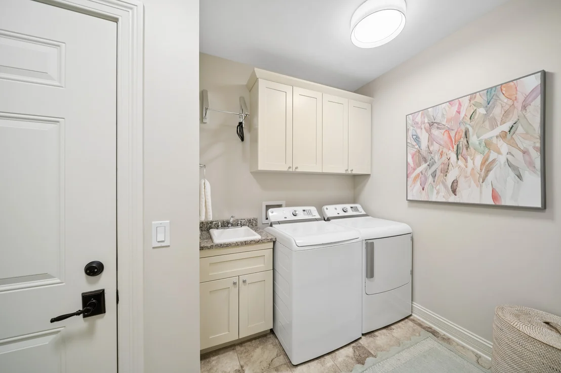Photo of 845 Citizen Avenue