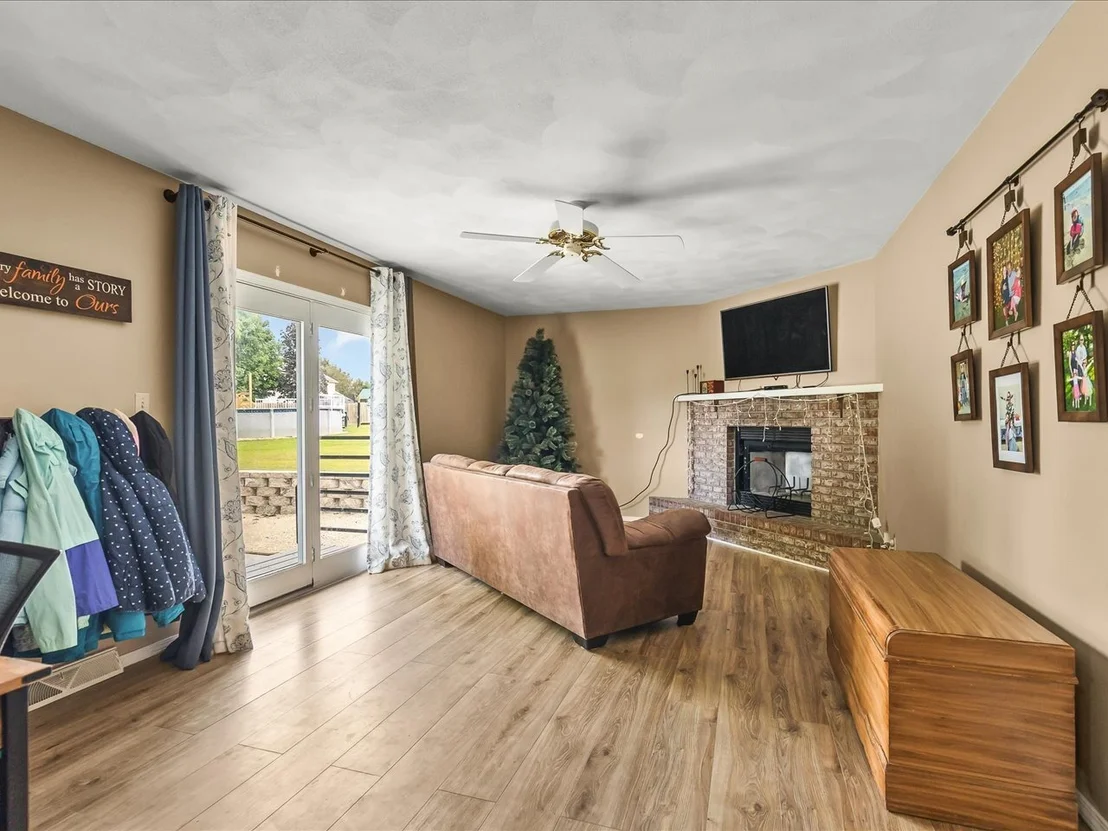 Photo of 1071 Arapaho Drive