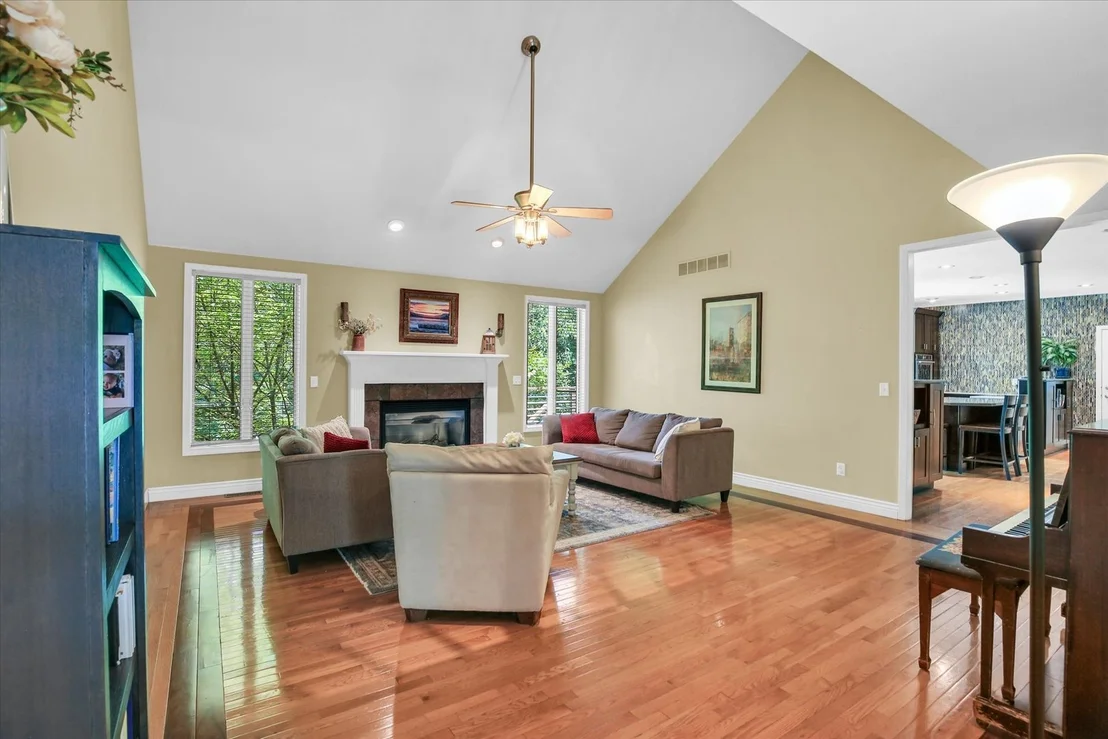 Photo of 1516 River Bluff Drive