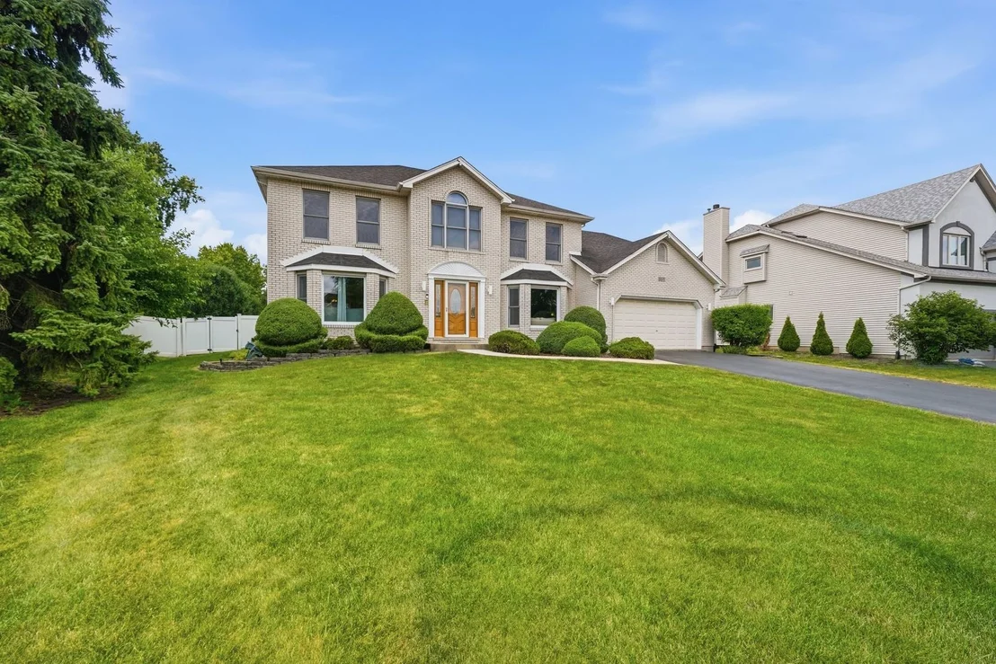Photo of 567 Warbler Drive