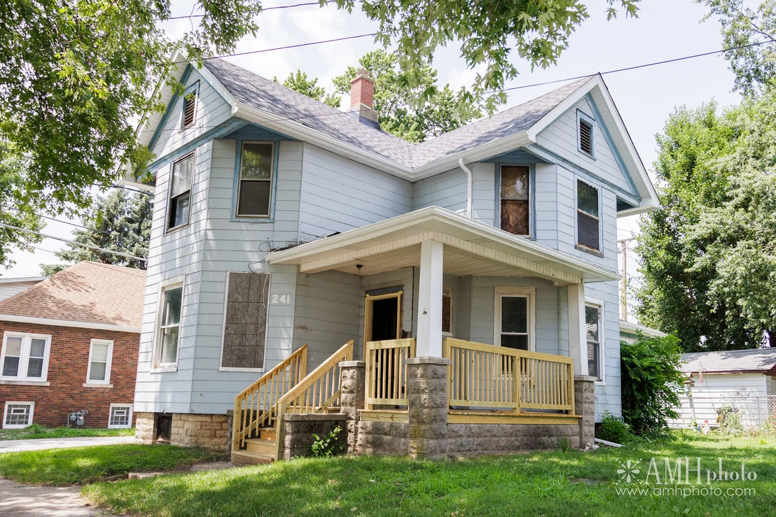 Photo of 241 W Hickory Street