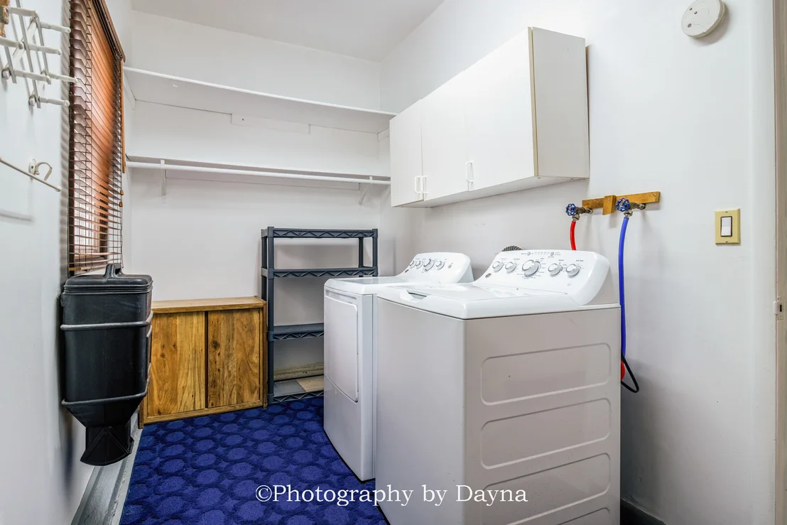 Photo of 913 Southgate Road