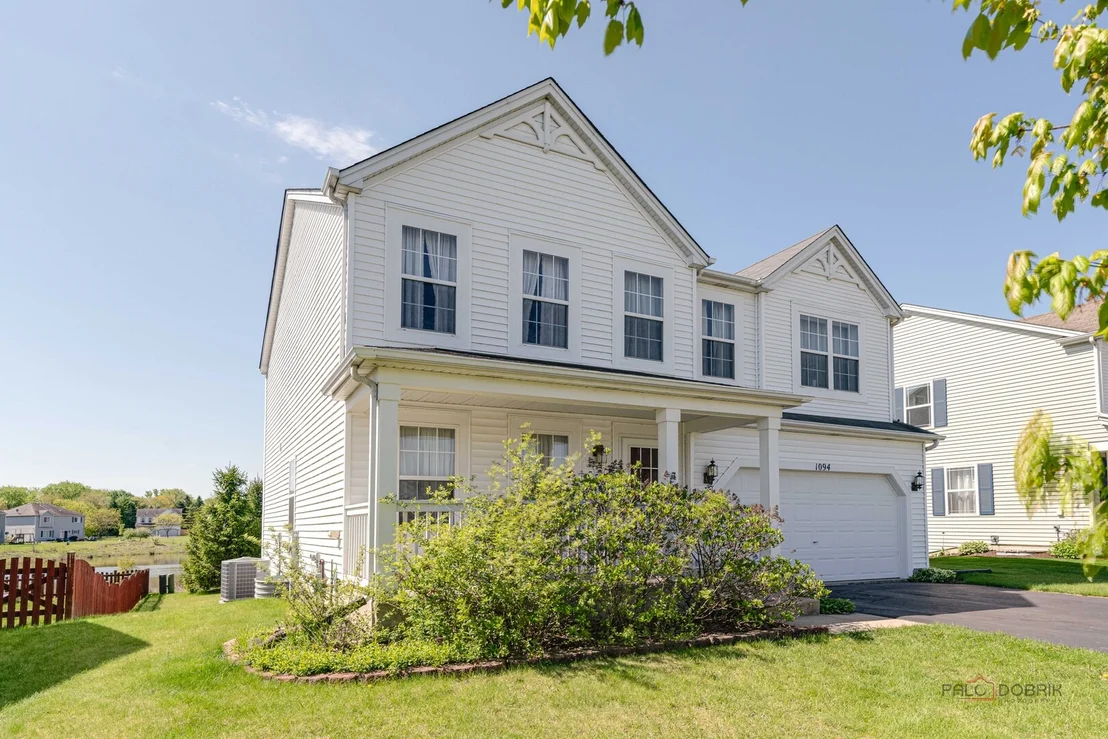 Photo of 1094 Holly Drive