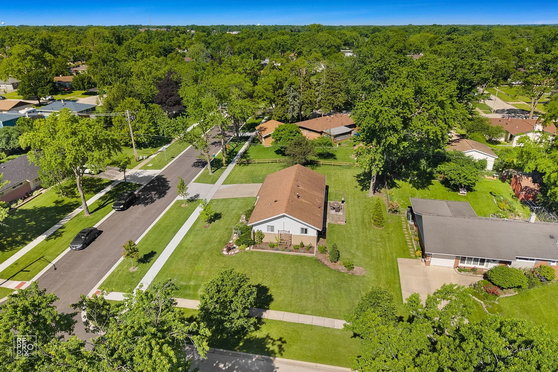 Photo of 580 NEWARK Lane