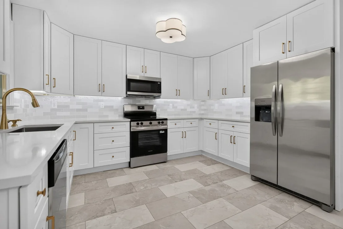 Photo of 319 Parkshore Drive