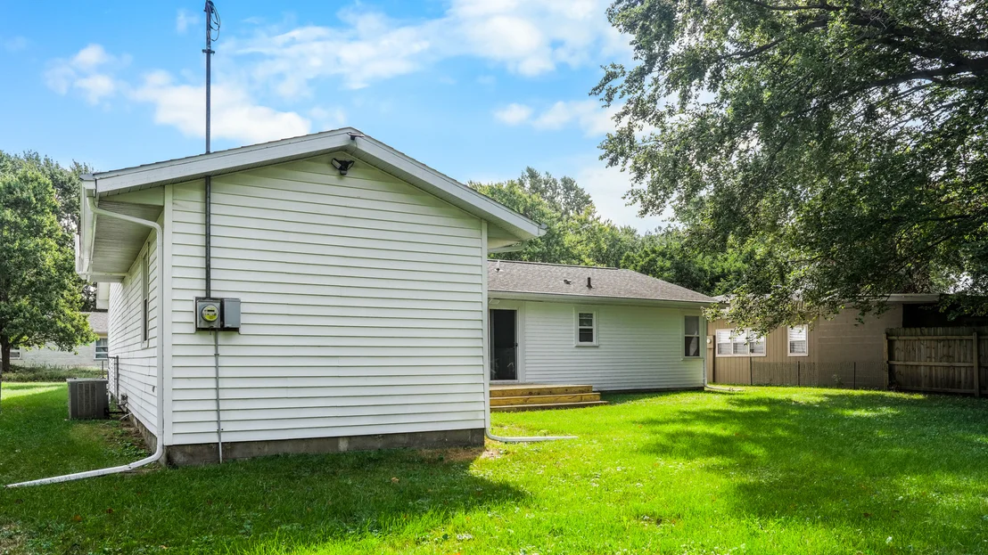 Photo of 1419 Cambridge Drive