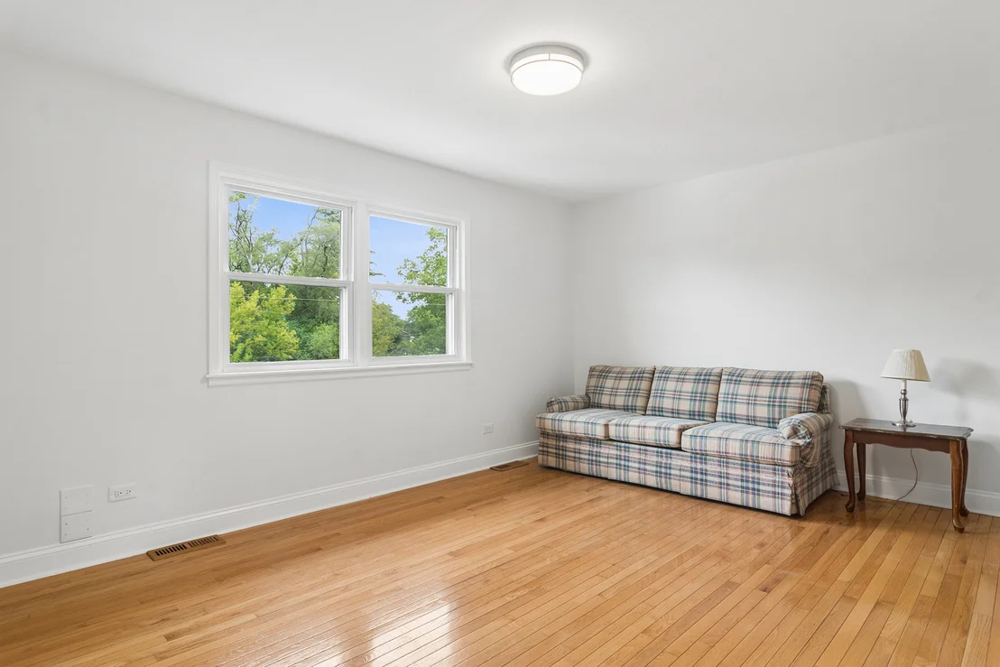 Photo of 1120 Valley Stream Drive