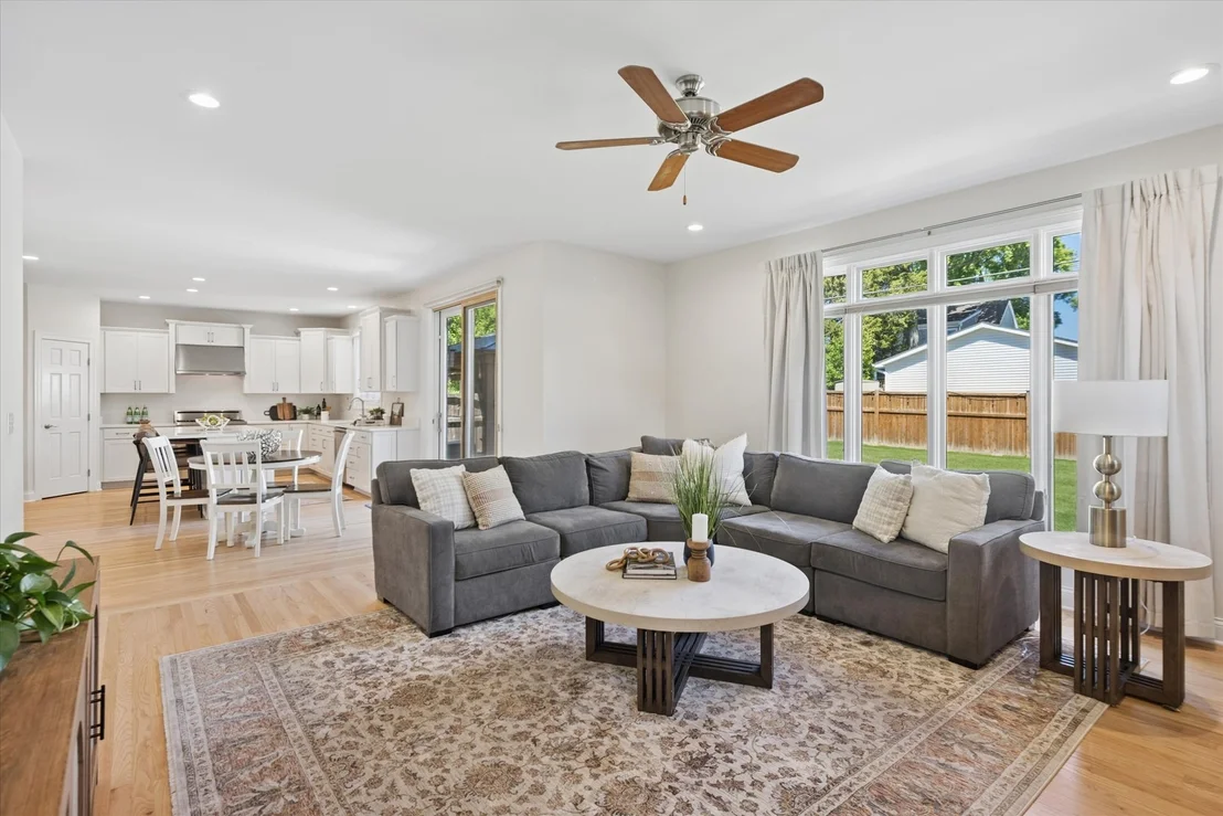 Photo of 403 S Fairview Avenue