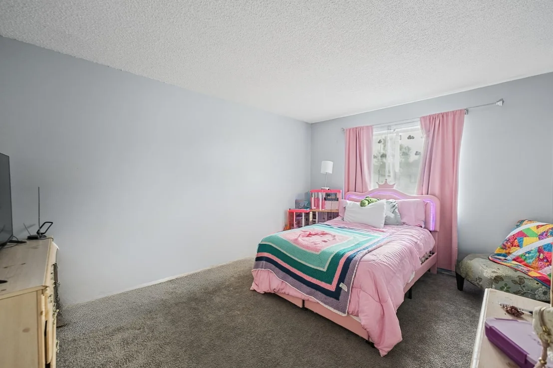 Photo of 18584 Meadow Lane