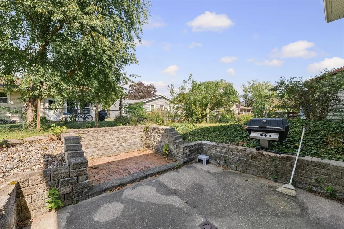 Photo of 2108 Blackthorn Drive