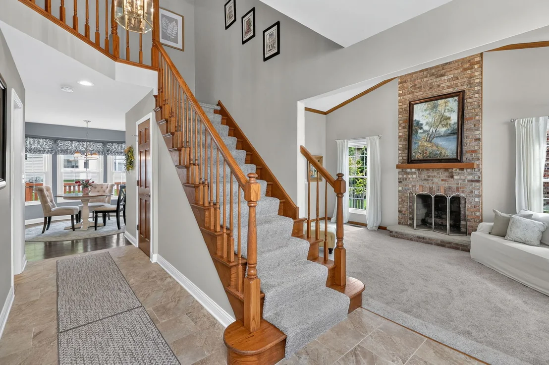 Photo of 0N651 Alta Lane
