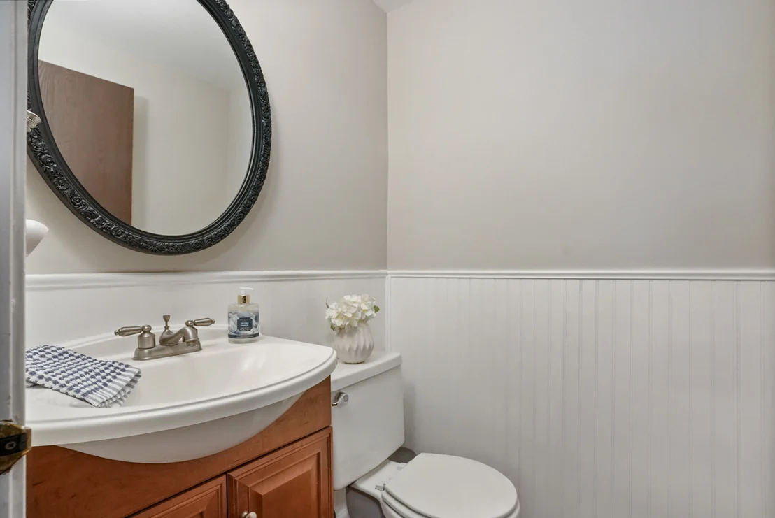 Photo of 545 Ridgefield Drive