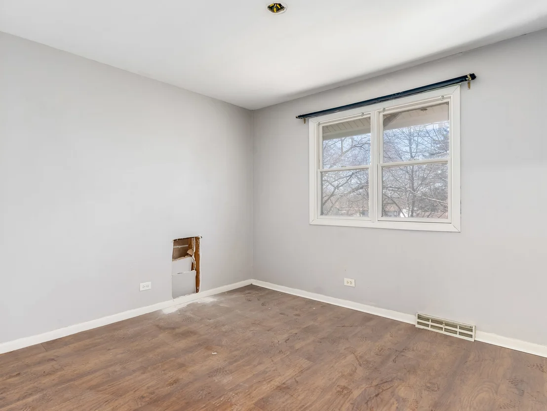 Photo of 555 Monroe Road
