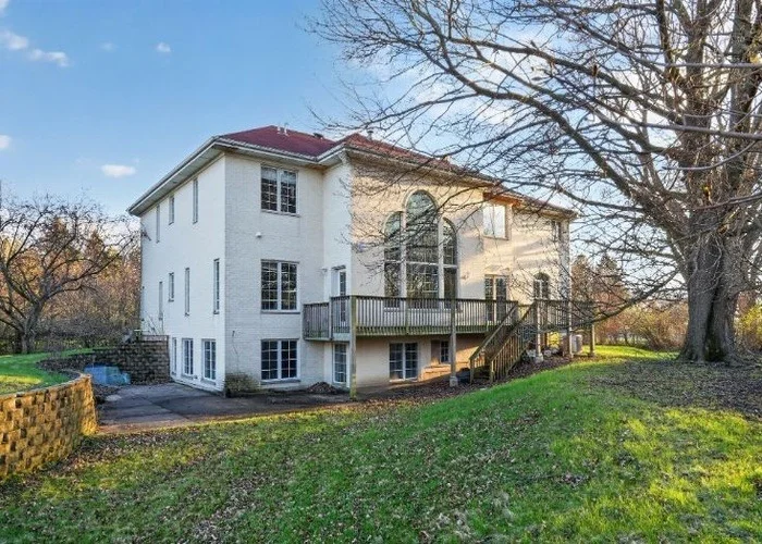 Photo of 2113 Elgin Road