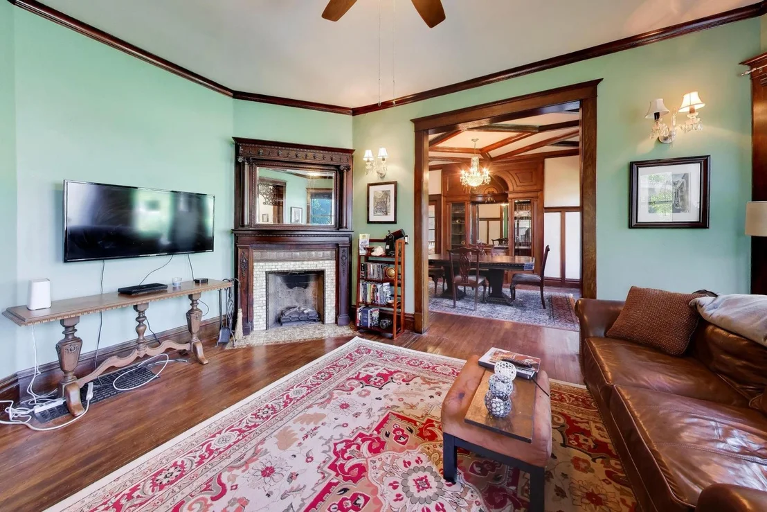 Photo of 582 PARK Street