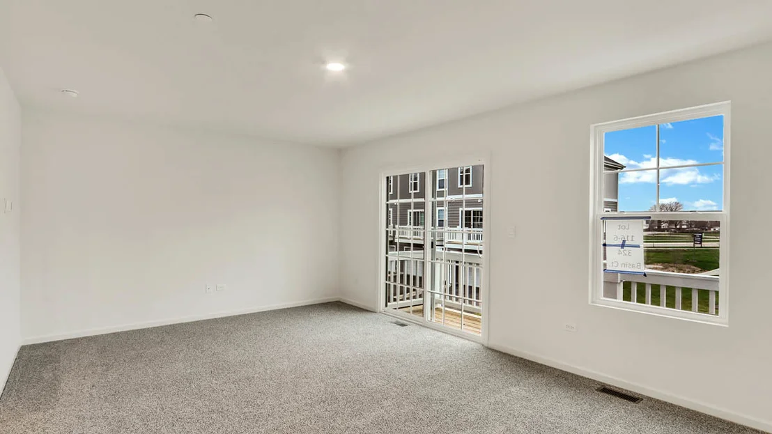 Photo of 401 Lakeshore Court