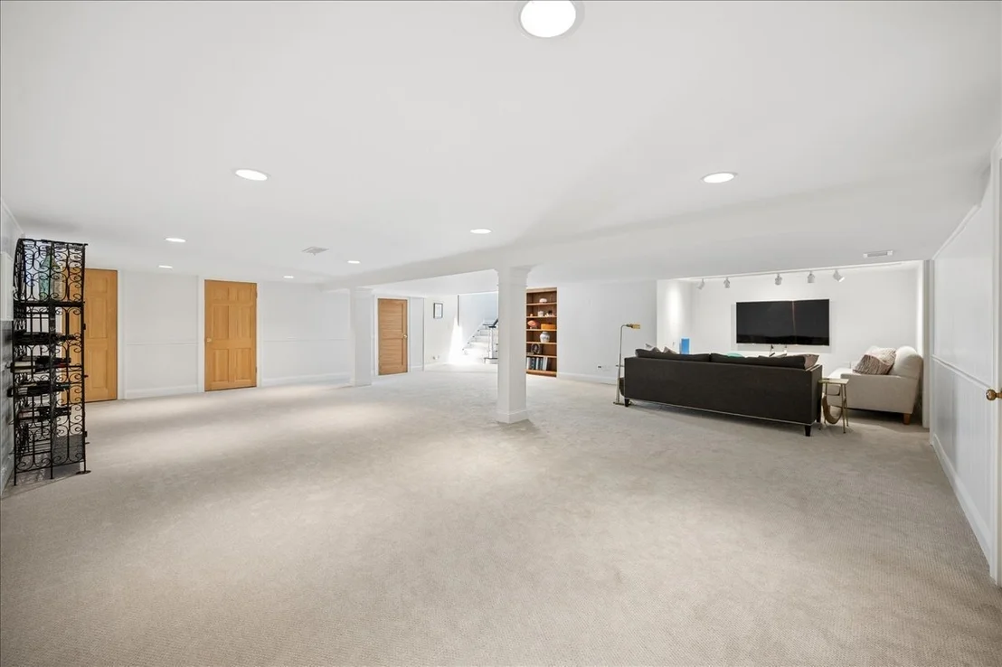 Photo of 1224 Ridgewood Drive