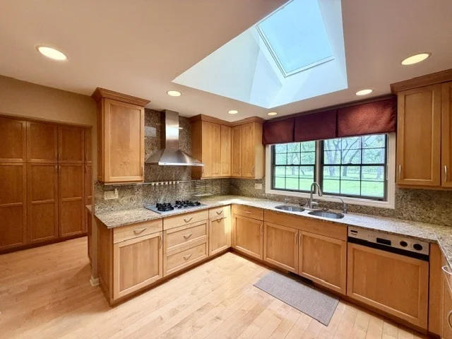Photo of 11N071 Johnstown Road