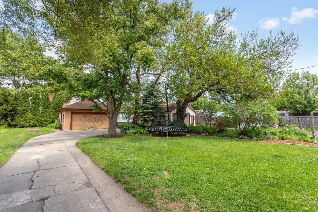 Photo of 342 Lawton Road