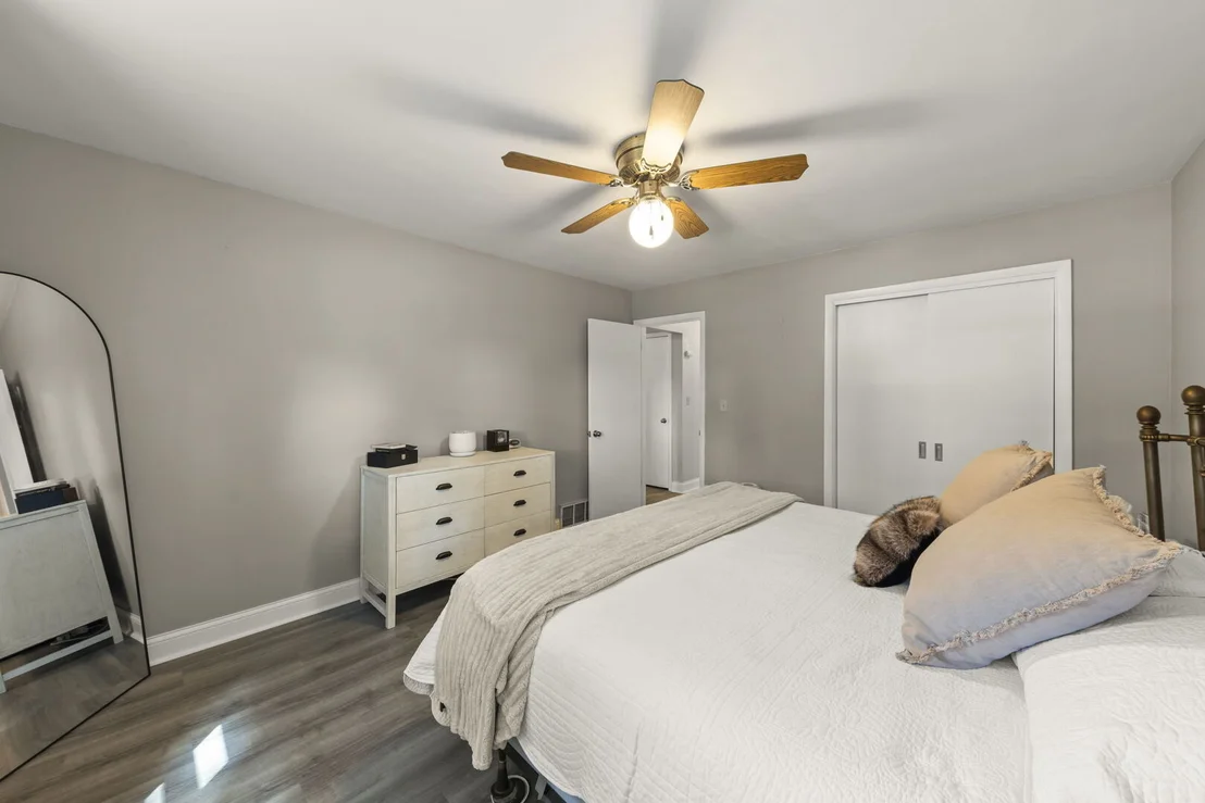 Photo of 805 Walnut Avenue